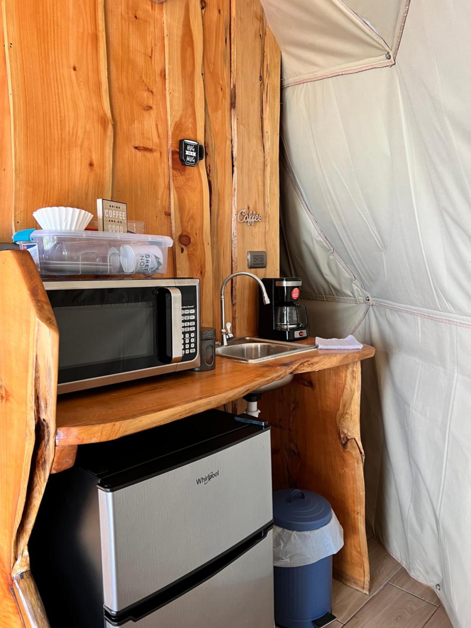 Green Noise Glamping Fraijanes Екстериор снимка